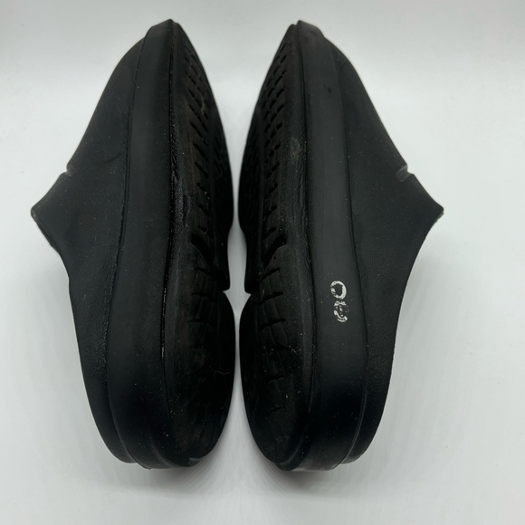 Oofos Ooclog Unisex 41 Womens 10 Mens 8 Recovery Clog Black Comfort Slip On - Picture 6 of 9